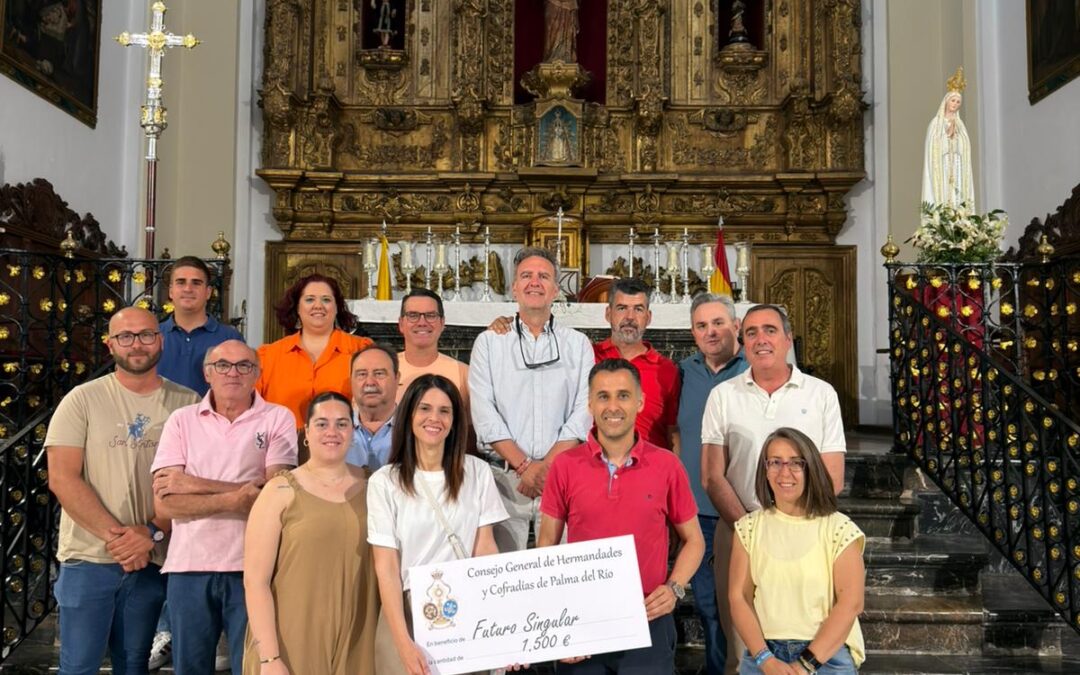 El Consejo de Hermandades de Palma del Río entrega un donativo de 1.500 € a Futuro Singular Córdoba
